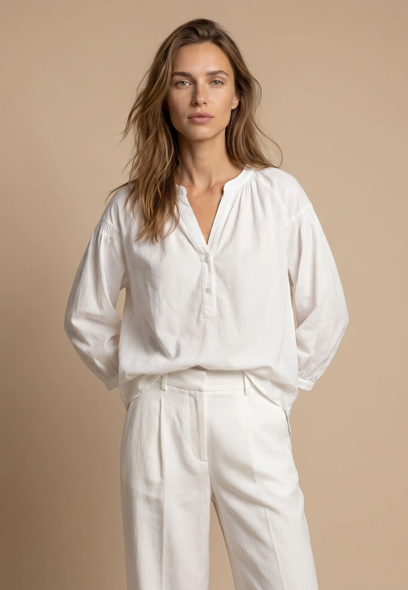 Bluse aus Baumwolle mit Stehkragen und Knopfleiste