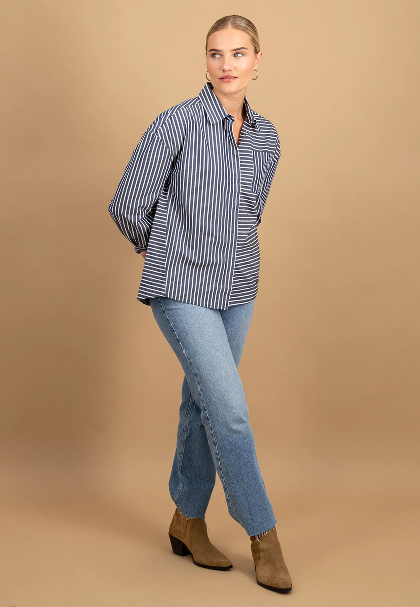 Bluse aus Baumwolle mit Streifenmuster und Brusttasche - Image 4