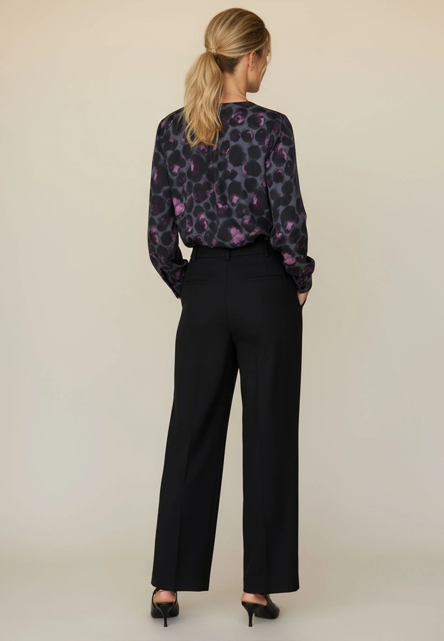 Bluse aus Viskose mit Leoparden-Muster - Image 3