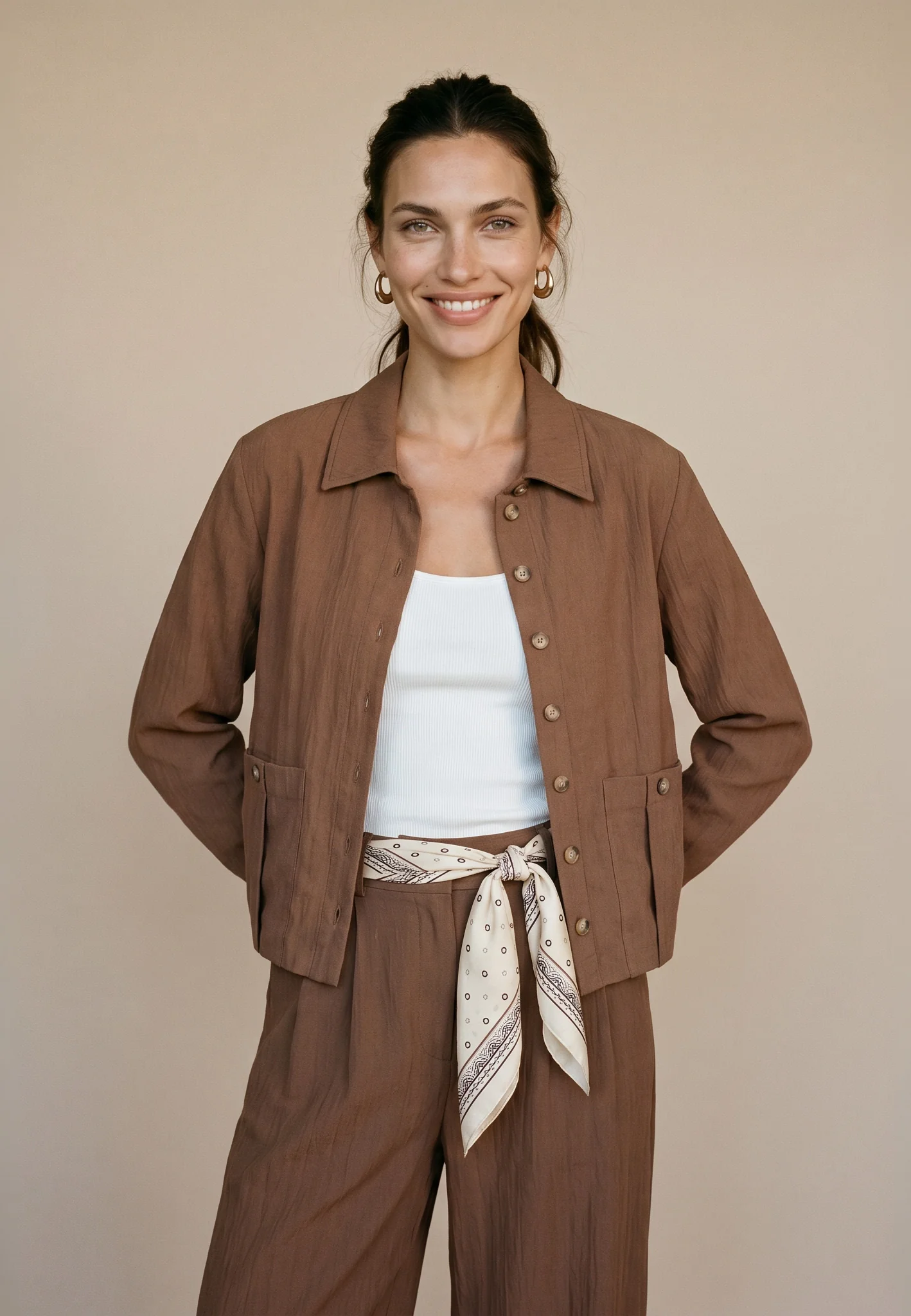 Blusenjacke aus Lyocell-Viskose-Mix mit aufgesetzten Taschen