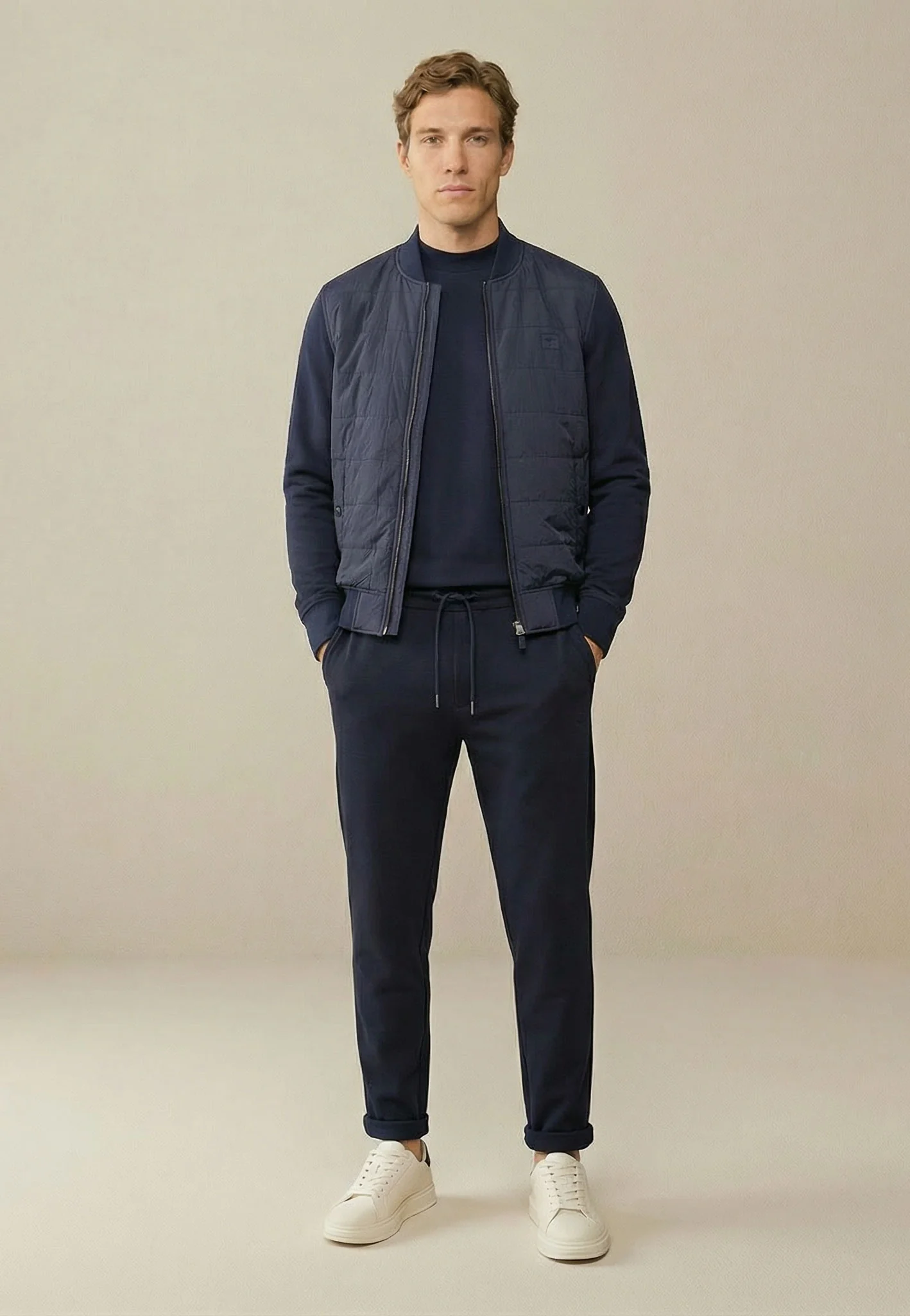 Bomberjacke aus Nylon-Mix mit Strickärmeln und Stepp-Optik - Image 2