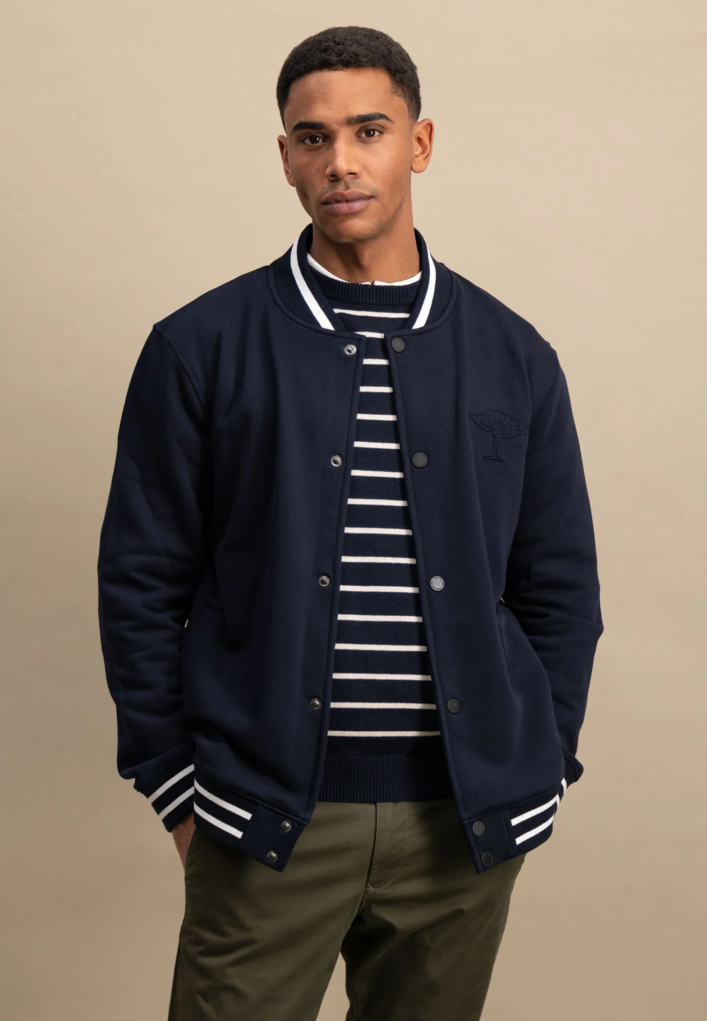 Collegejacke aus Baumwollmix mit Druckknöpfen