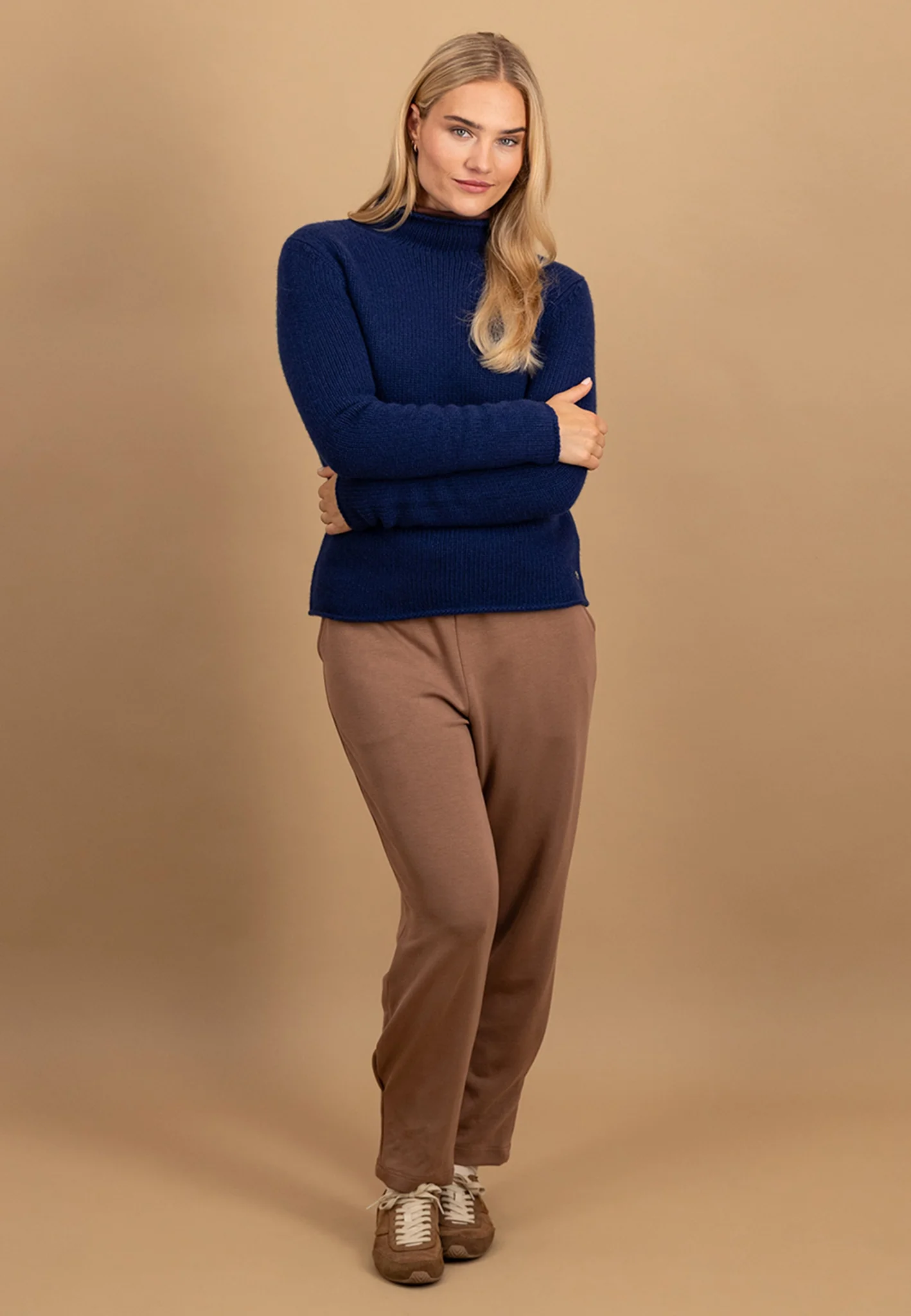 Feinstrickpullover aus reiner Wolle mit Stehkragen - Image 16