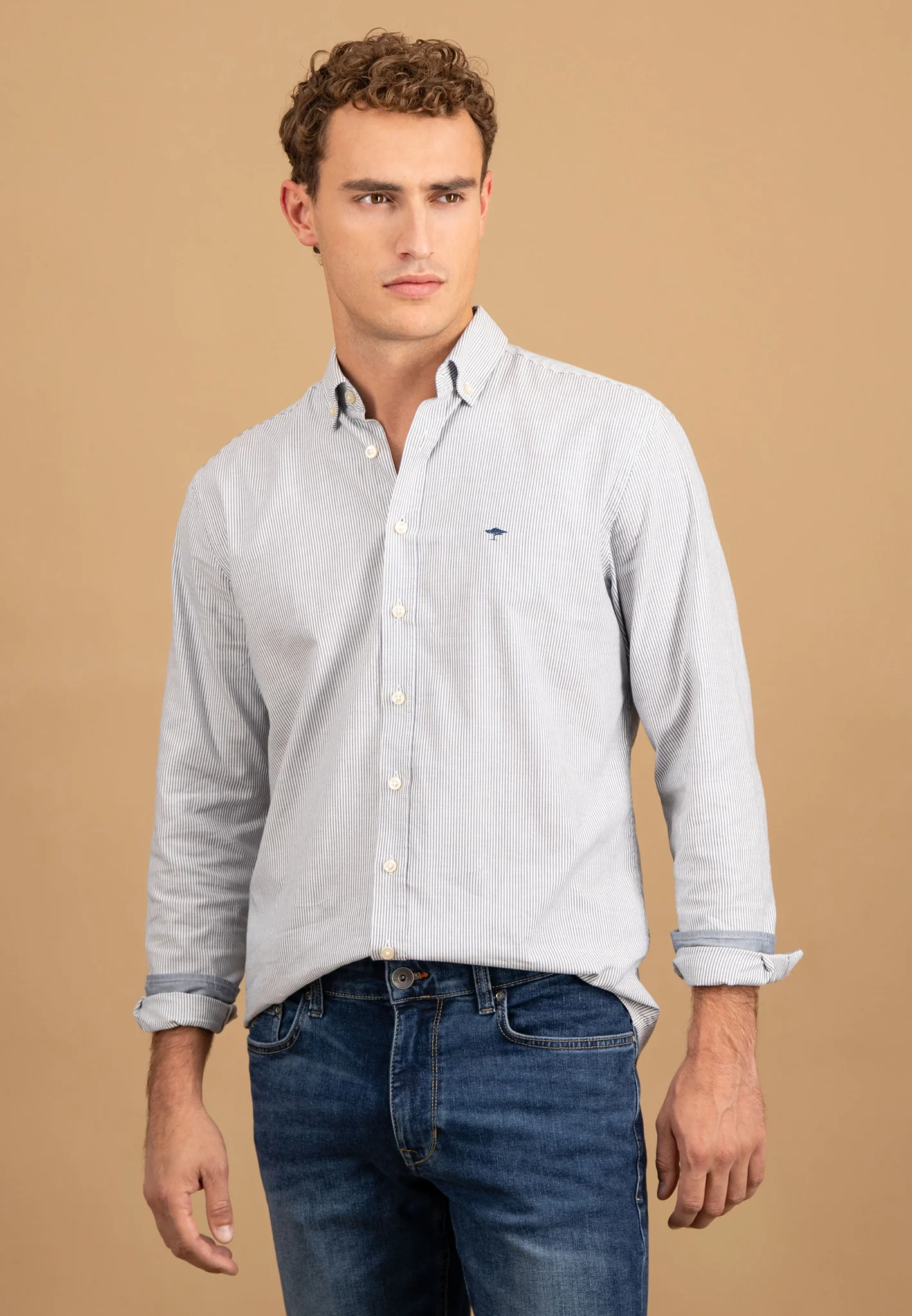 Hemd aus Baumwolle mit feinem Streifenmuster und Button-Down-Kragen - Image 13