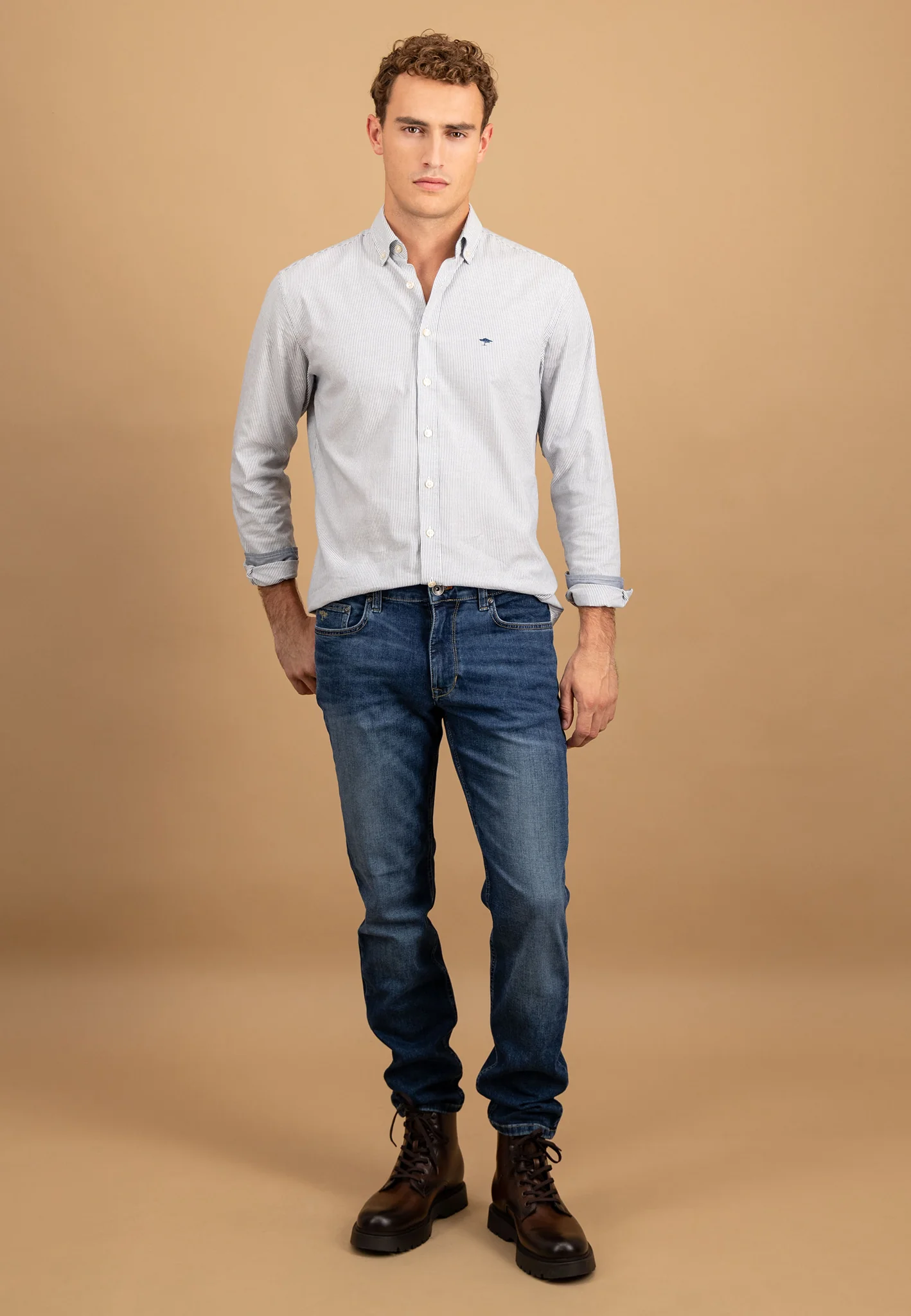 Hemd aus Baumwolle mit feinem Streifenmuster und Button-Down-Kragen - Image 14