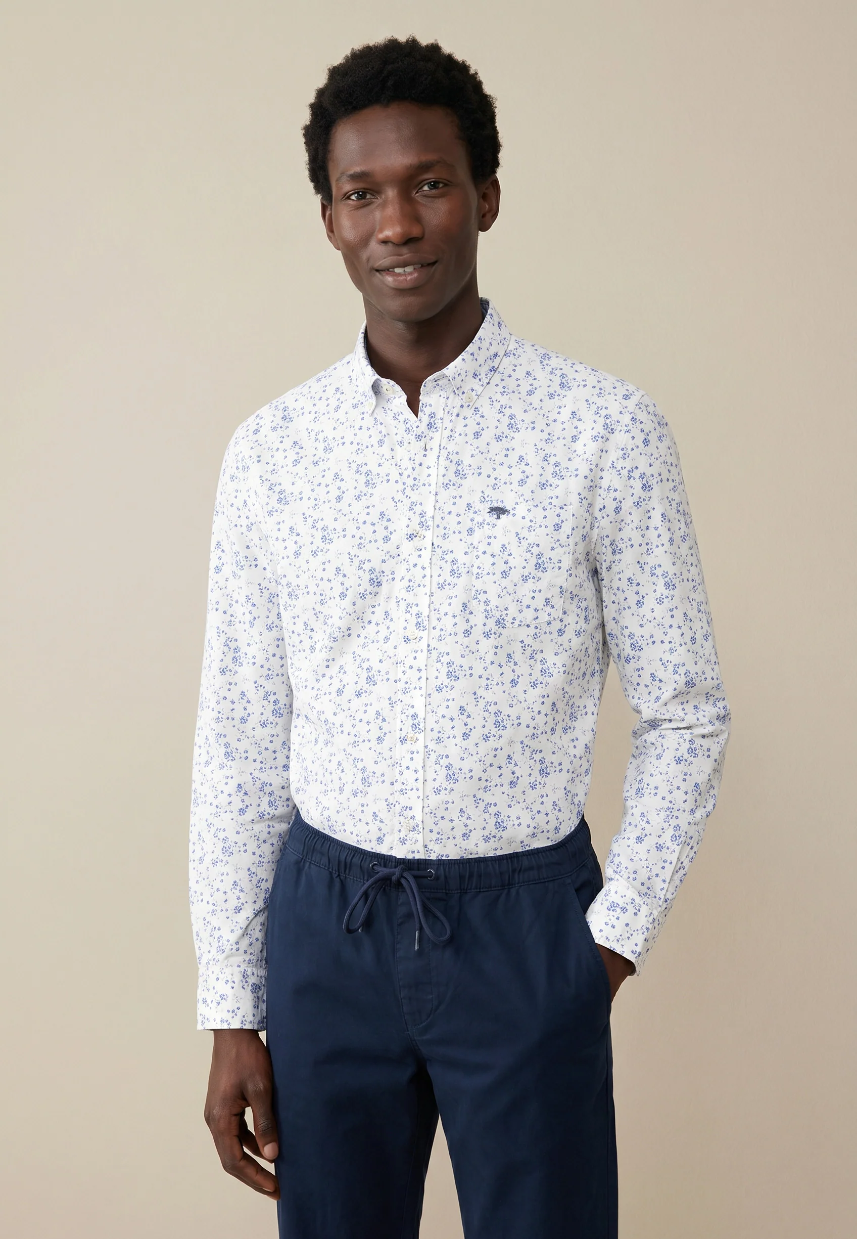Hemd aus Baumwolle mit floralem Allover-Print und Button-Down-Kragen