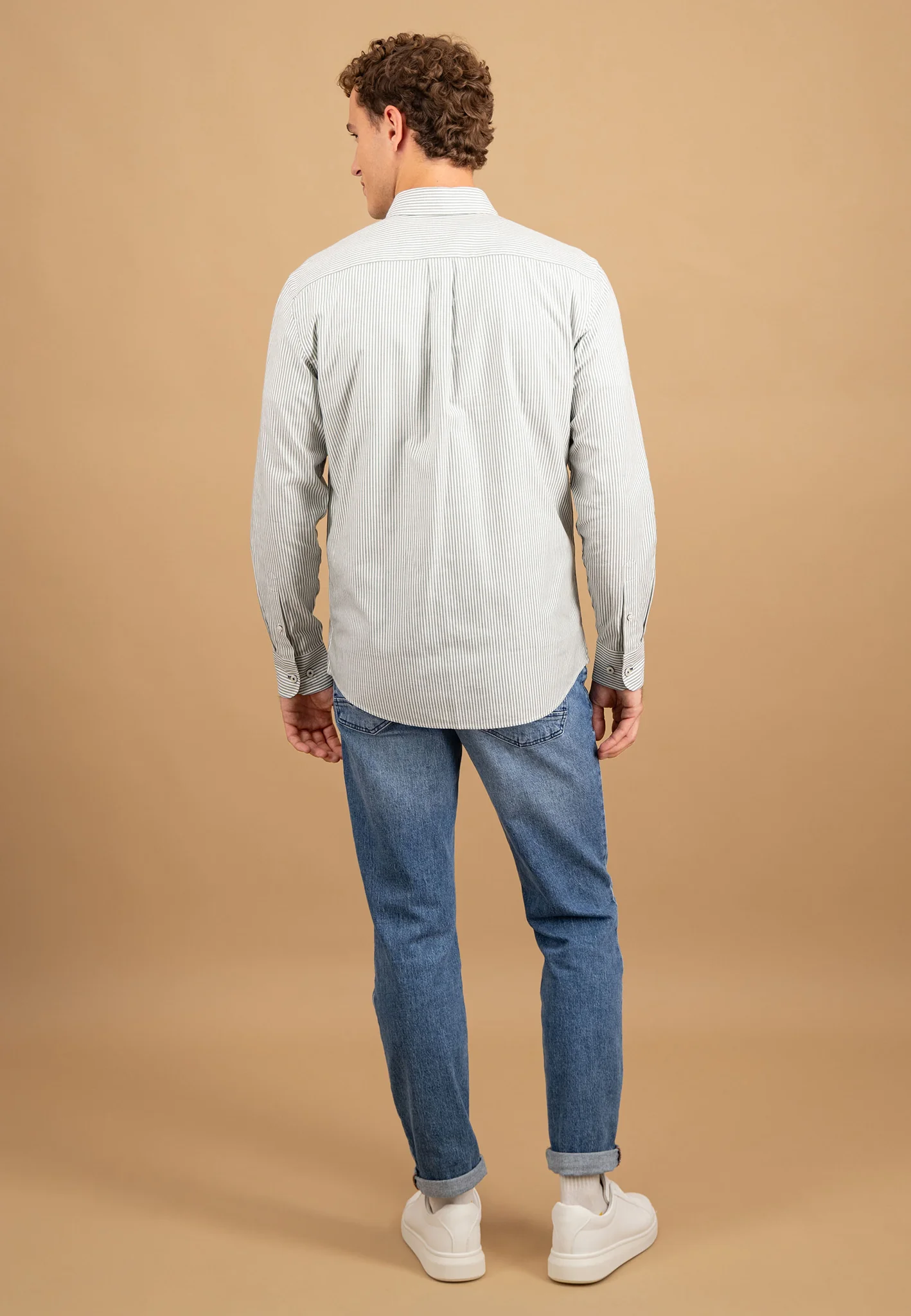 Oxfordhemd aus Baumwolle mit Streifenmuster und Button-Down-Kragen - Image 9