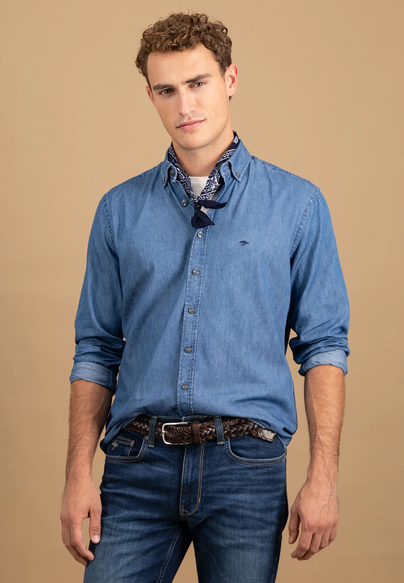Hemd aus Baumwolle mit strukturierter Optik und Button-Down-Kragen