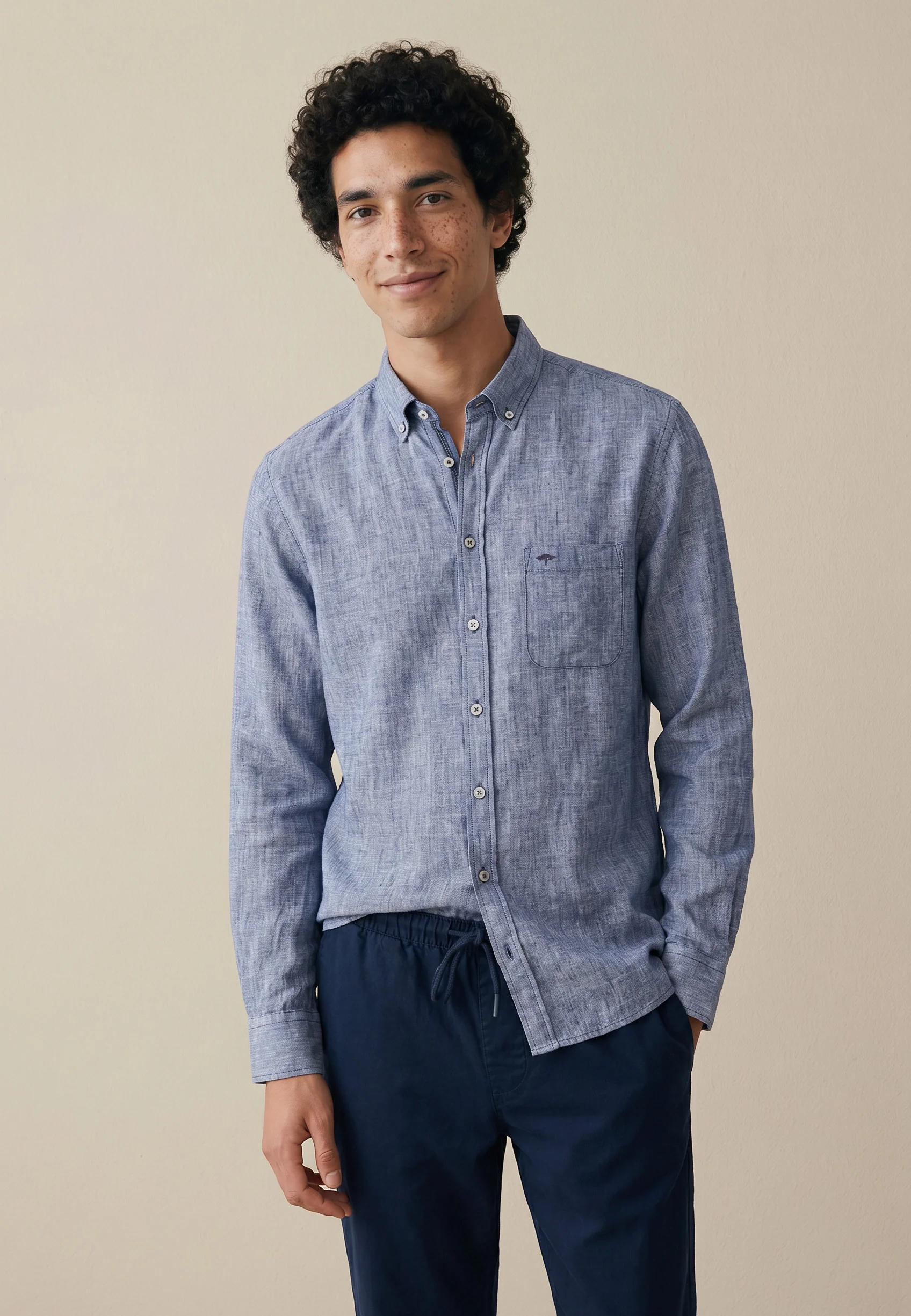 Hemd aus Leinen mit Brusttasche und Button-Down-Kragen - Image 16