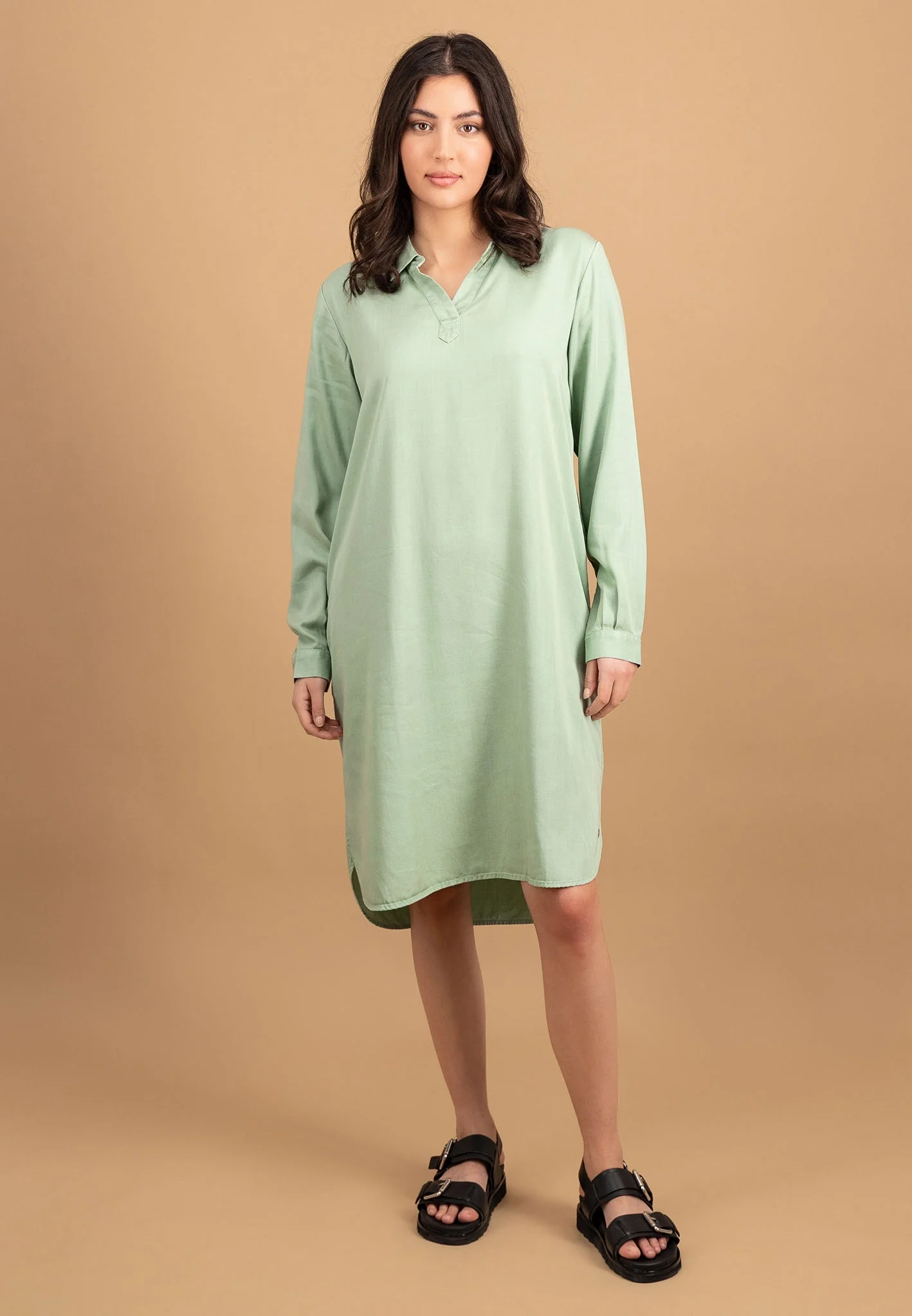 Hemdblusenkleid aus Lyocell mit Tunika-Ausschnitt - Image 10