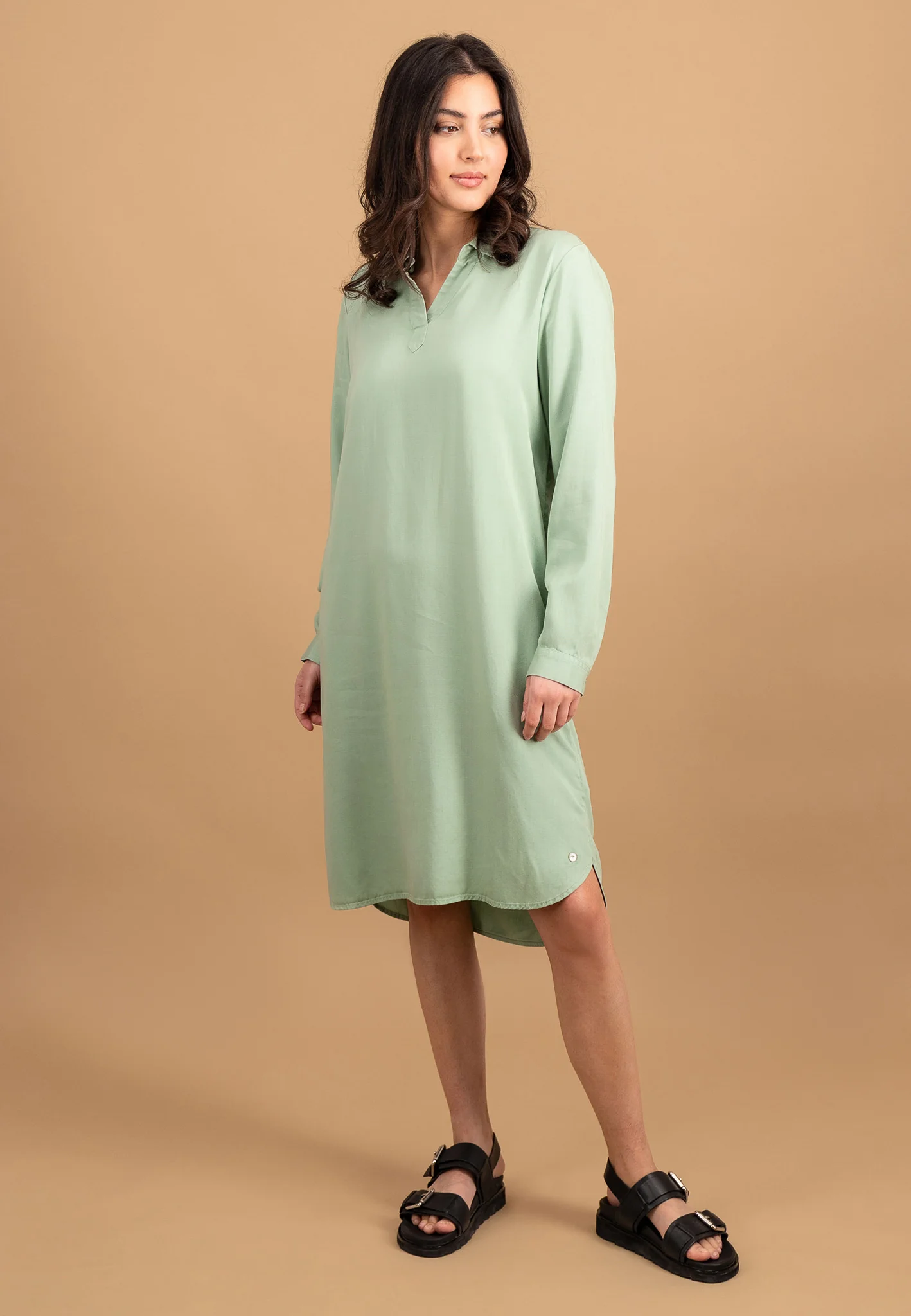 Hemdblusenkleid aus Lyocell mit Tunika-Ausschnitt - Image 2