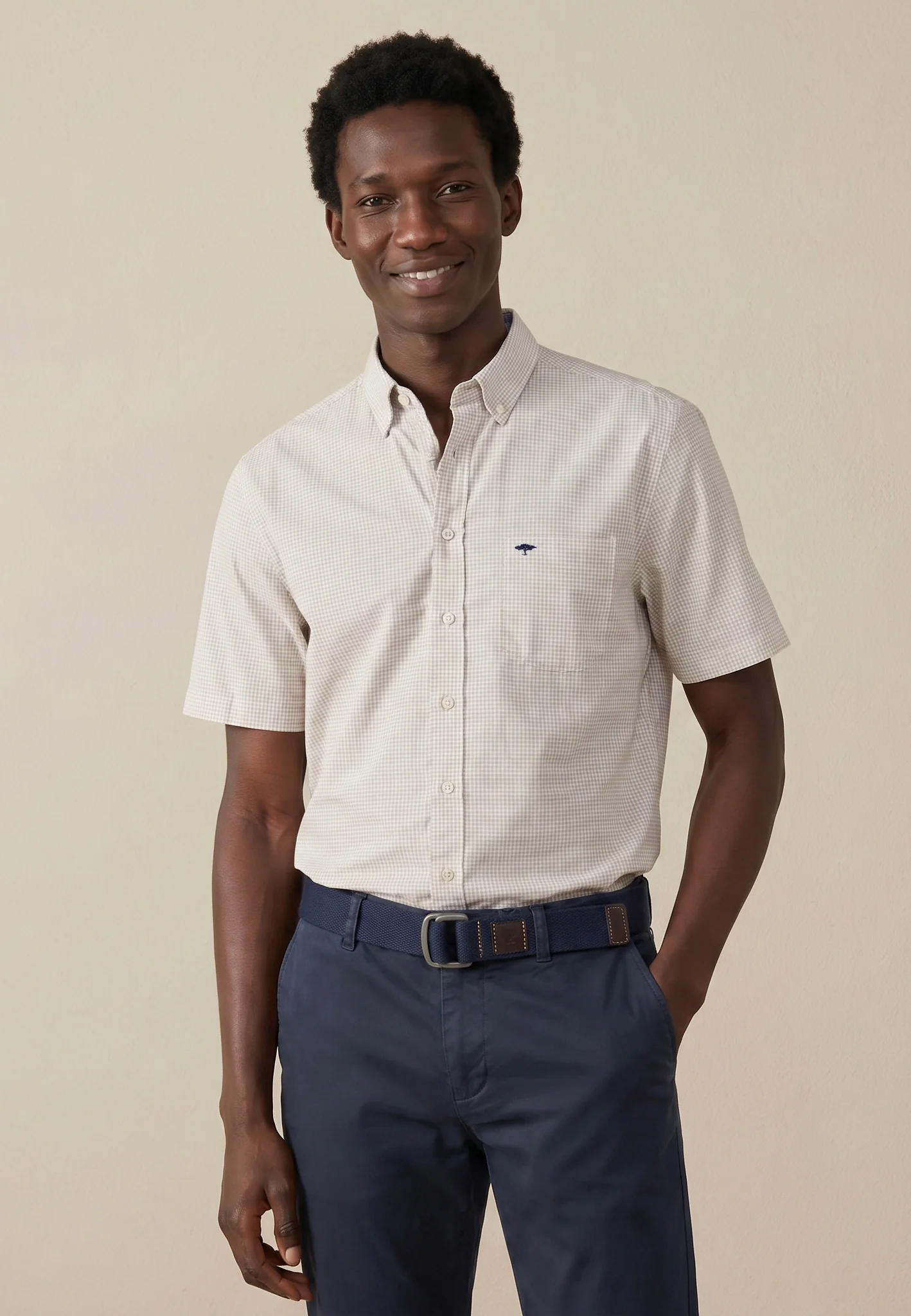 Kurzarmhemd aus Baumwolle mit Allover-Print und Button-Down-Kragen