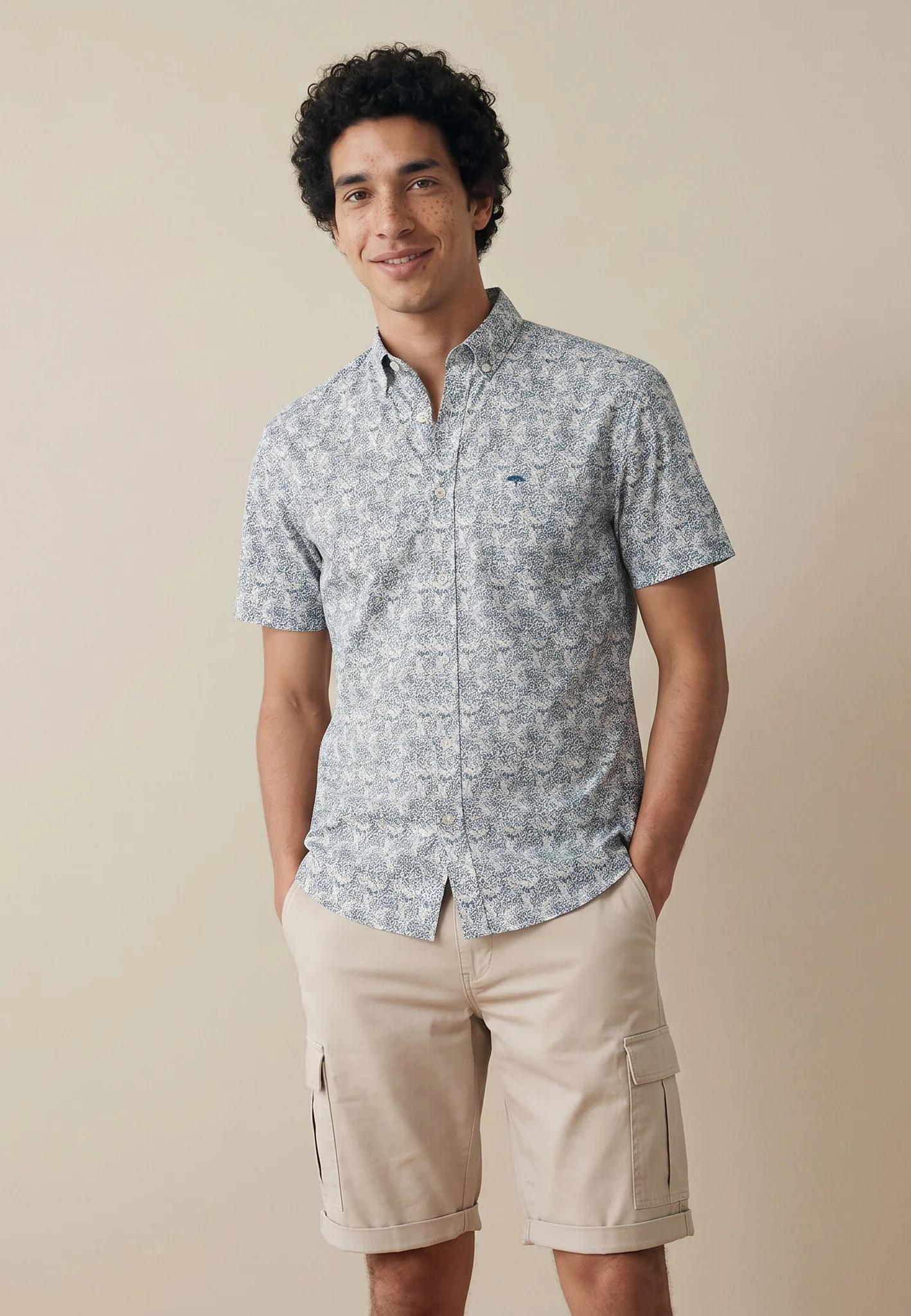 Kurzarmhemd aus Baumwolle mit Allover-Print und Button-Down-Kragen - Image 6