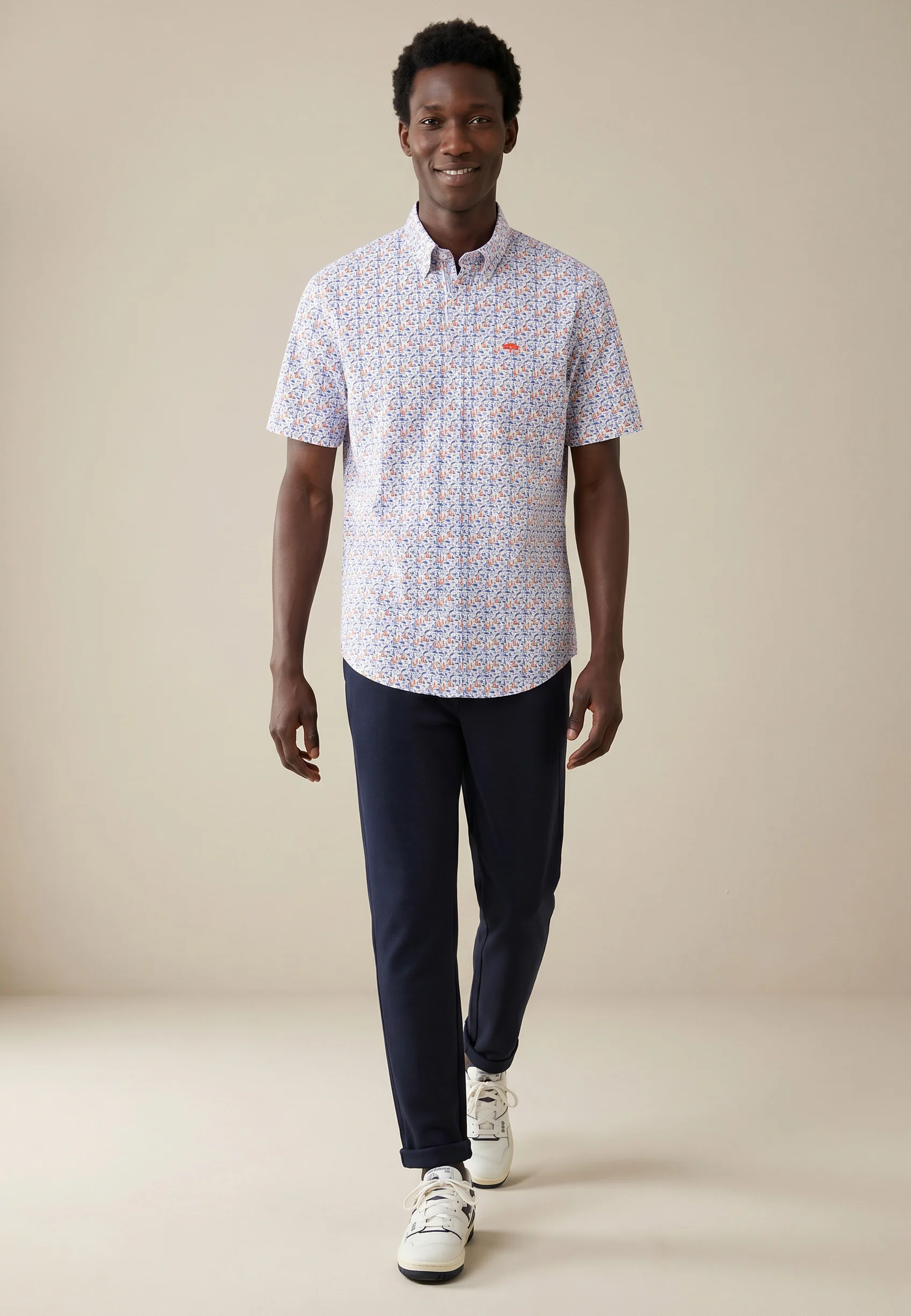 Kurzarmhemd aus Baumwolle mit Allover-Print und Button-Down-Kragen - Image 3