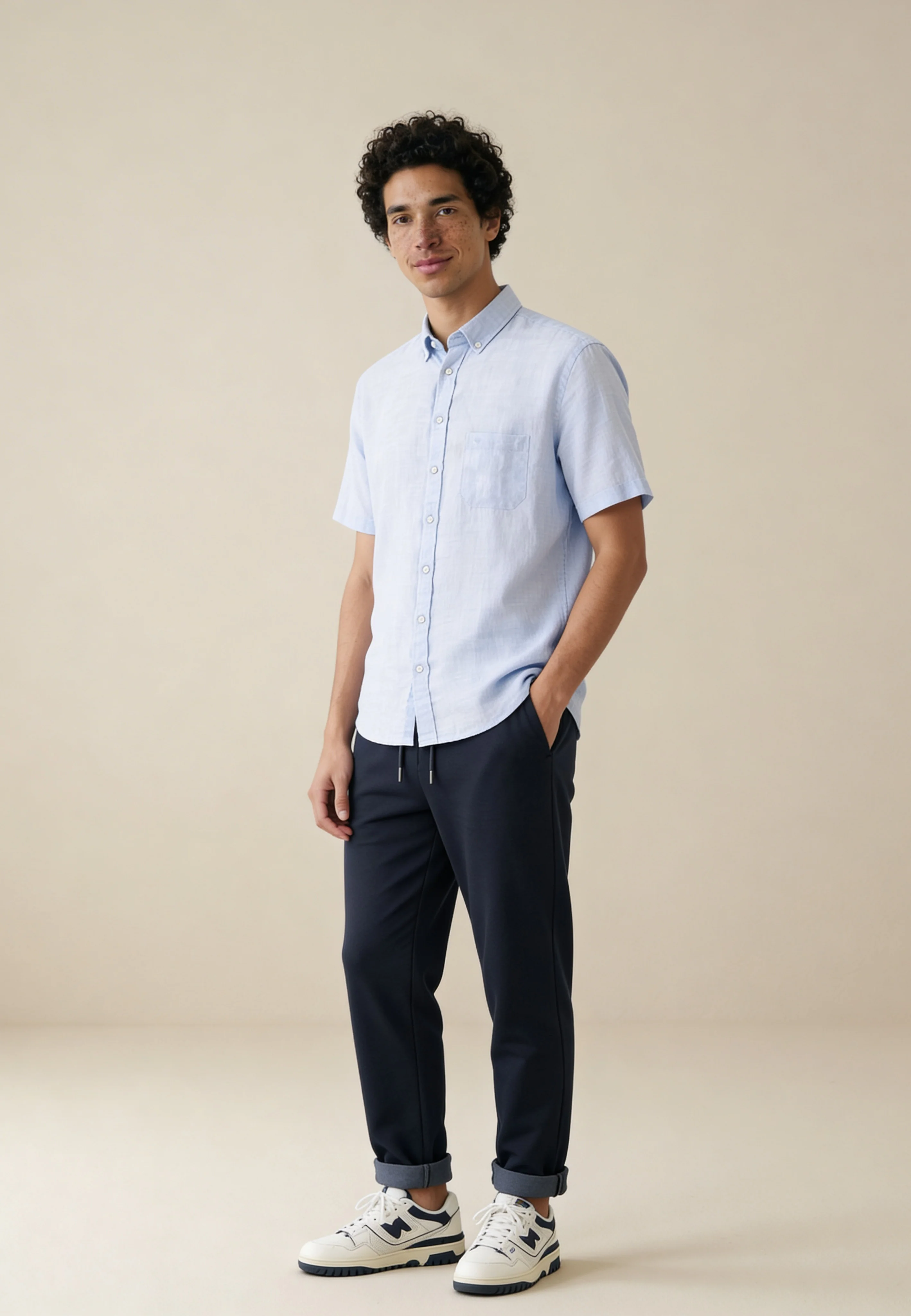 Kurzarmhemd aus Leinen mit Brusttasche und Button-Down-Kragen - Image 22