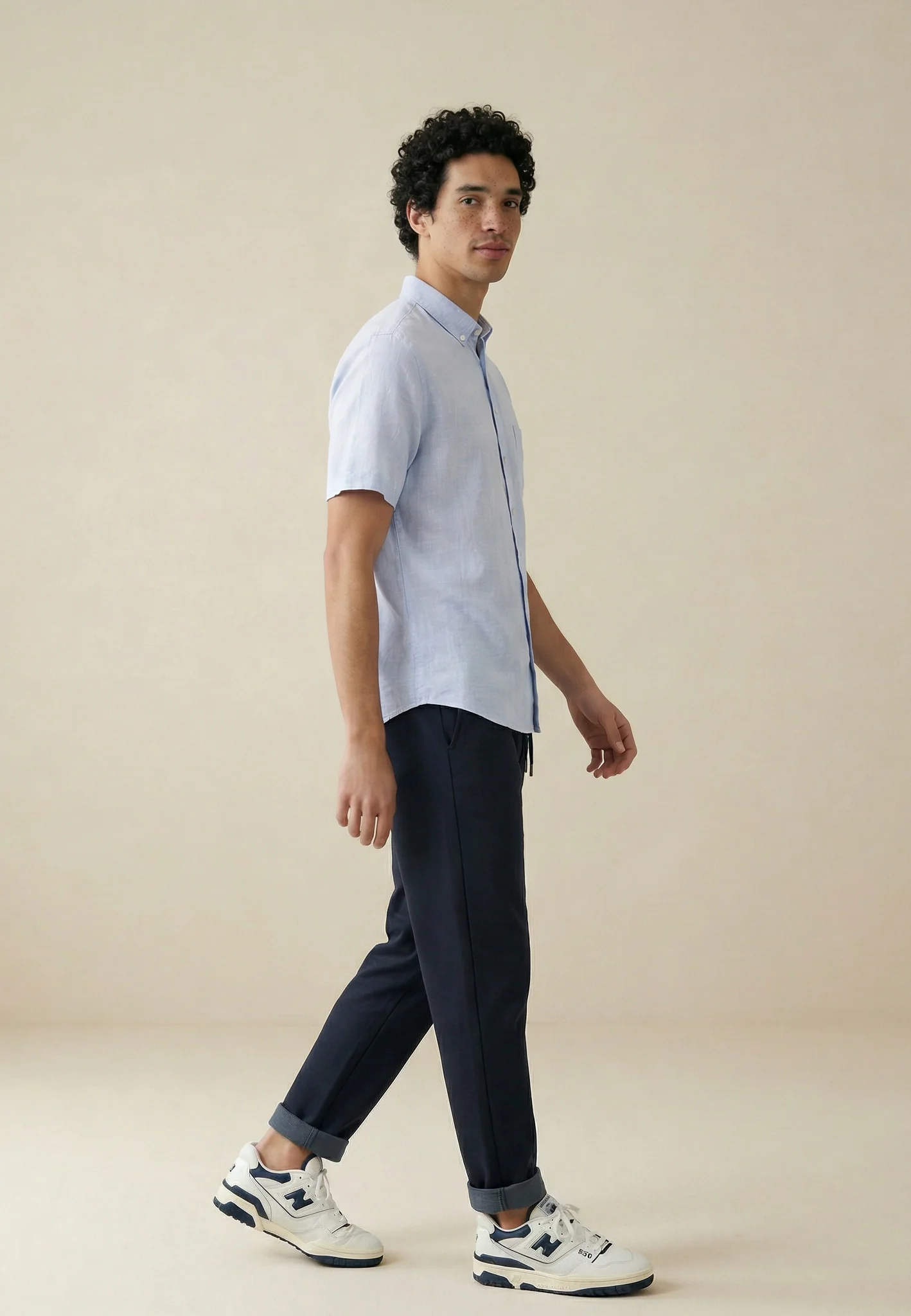 Kurzarmhemd aus Leinen mit Brusttasche und Button-Down-Kragen - Image 23