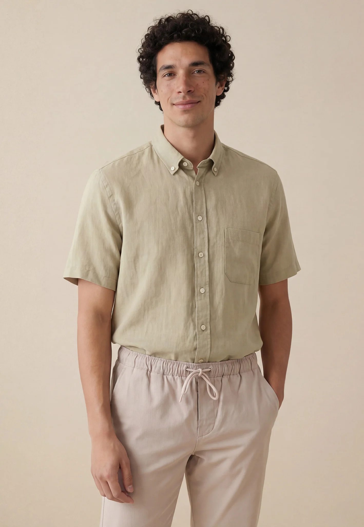 Kurzarmhemd aus Leinen mit Brusttasche und Button-Down-Kragen - Image 31