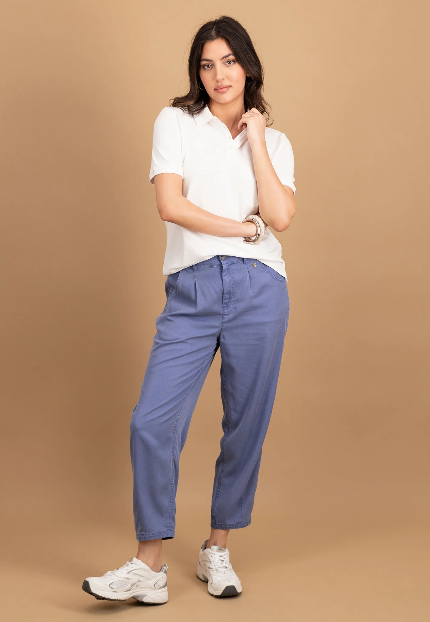 Poloshirt aus Baumwoll-Stretch mit Knopfleiste und klassischem Kragen - Image 2