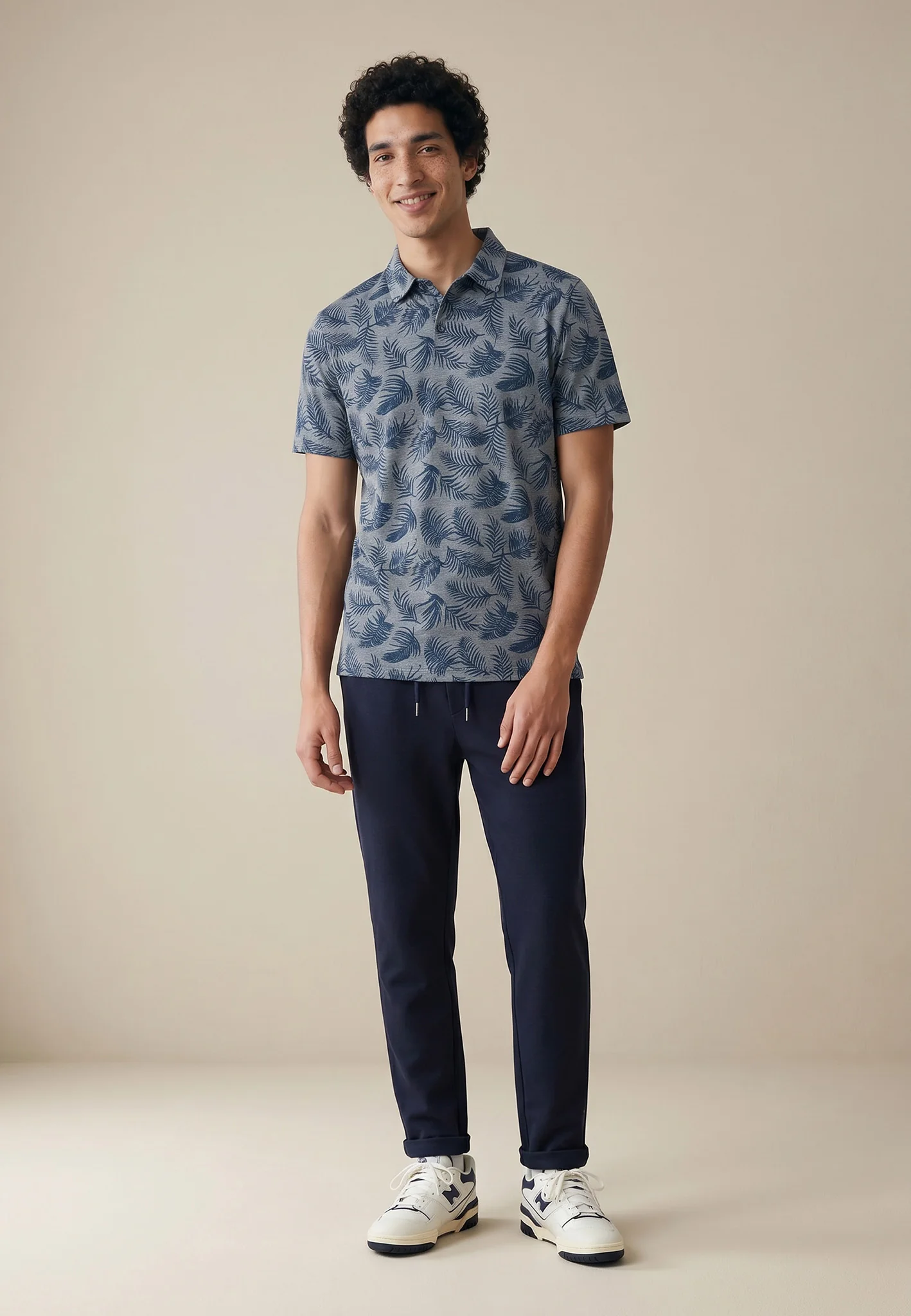 Poloshirt aus Baumwolle mit Allover-Print und Polokragen - Image 2