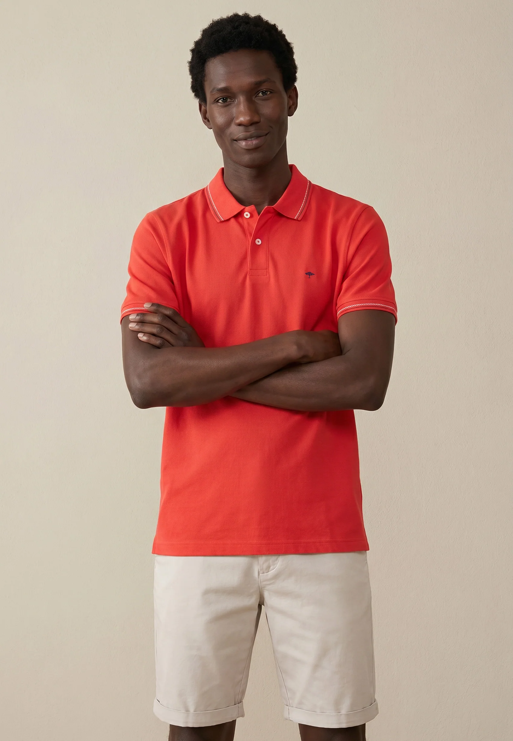 Poloshirt aus Baumwolle mit Kontrastdetails und Polokragen - Image 11