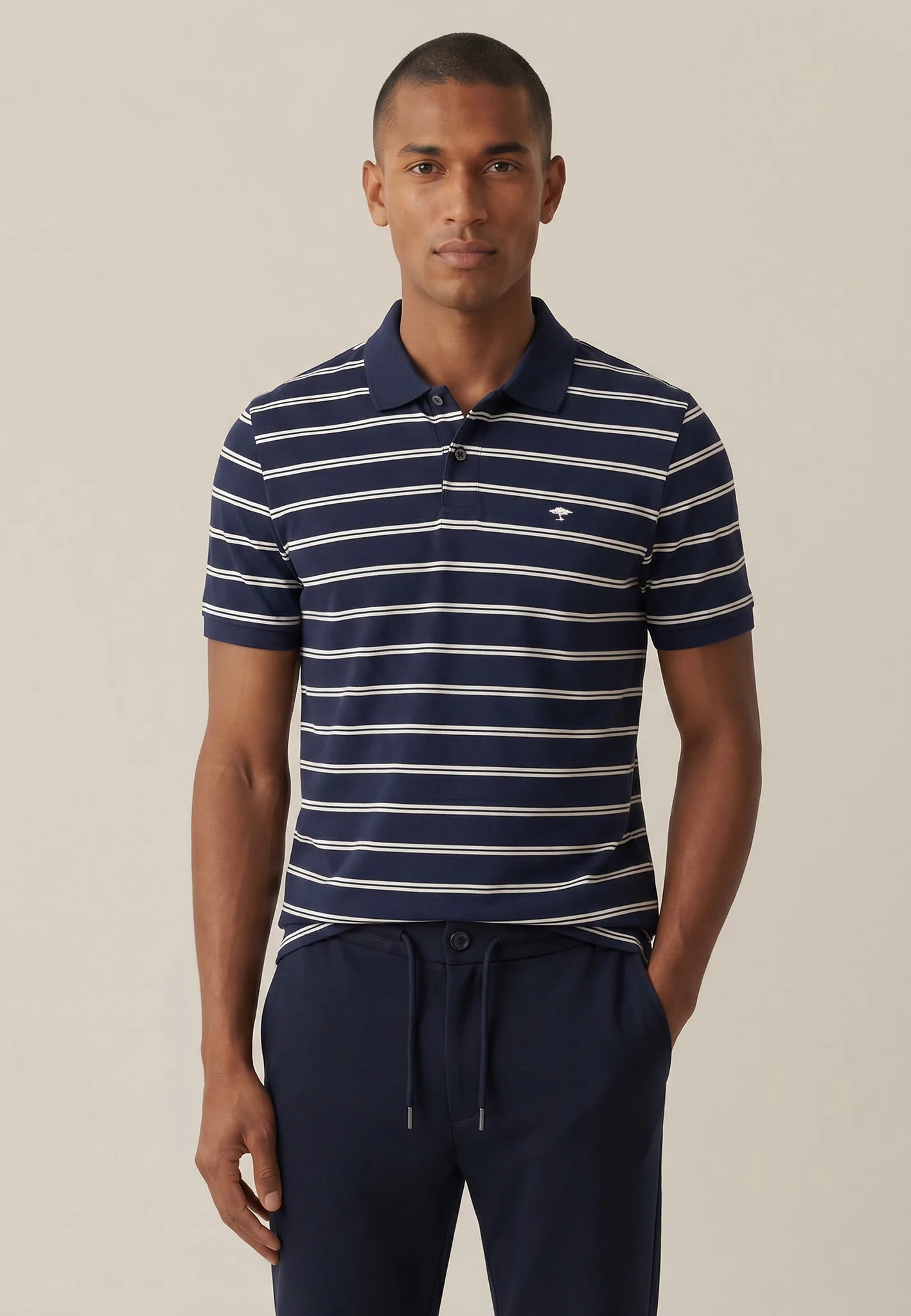 Poloshirt aus Baumwolle mit Streifenmuster und Polokragen