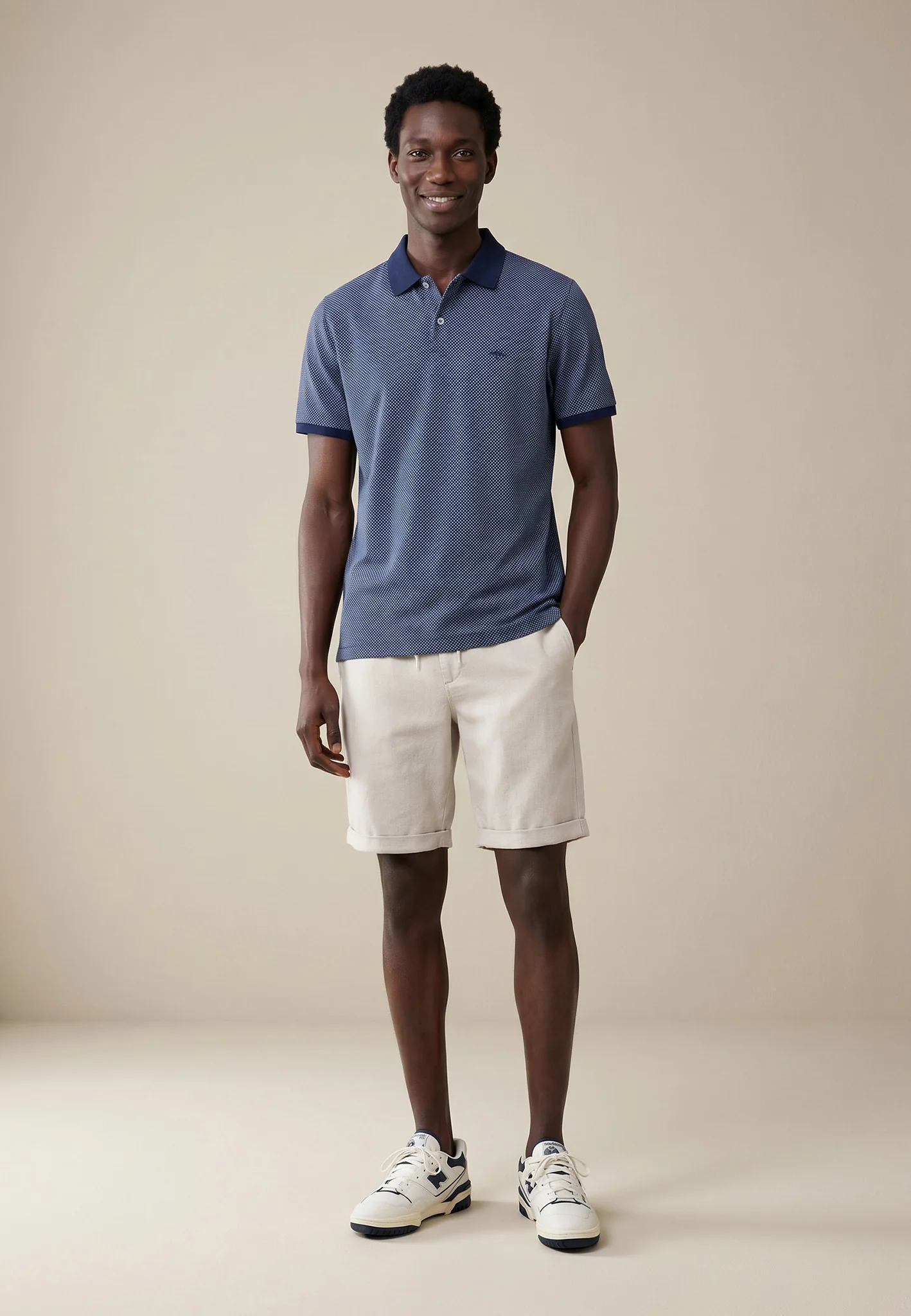Poloshirt aus Baumwolle mit Strukturmuster und Kontrastkragen - Image 2