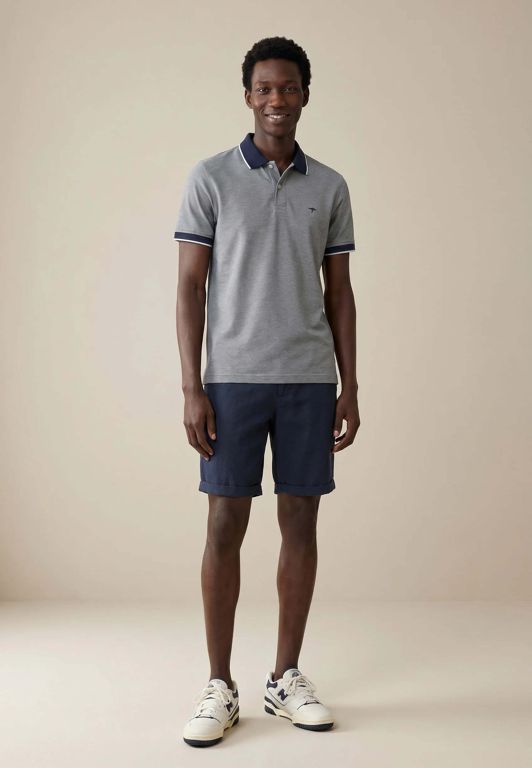 Poloshirt aus Baumwolle mit Strukturmuster und Kontrastkragen - Image 26