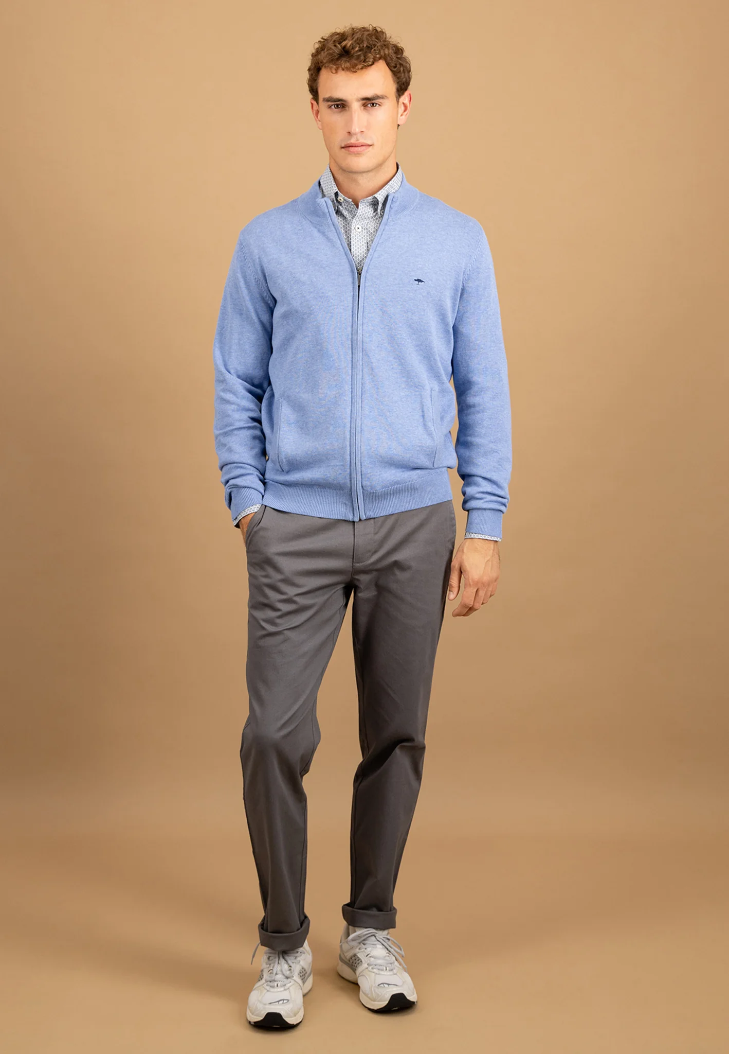 Strickjacke aus Baumwolle mit Reißverschluss und Stehkragen - Image 8