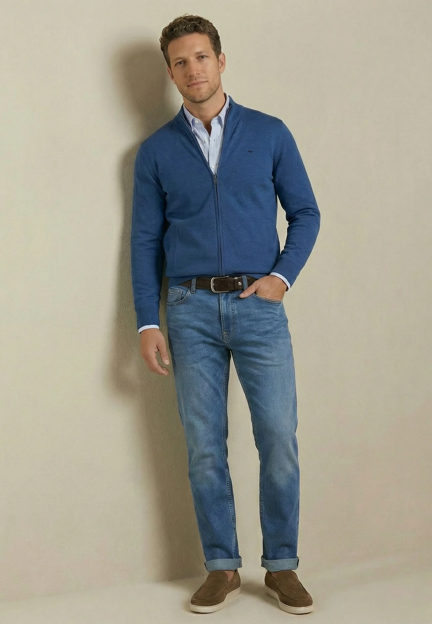 Strickjacke aus reiner Baumwolle mit Reißverschluss und Stehkragen - Image 3
