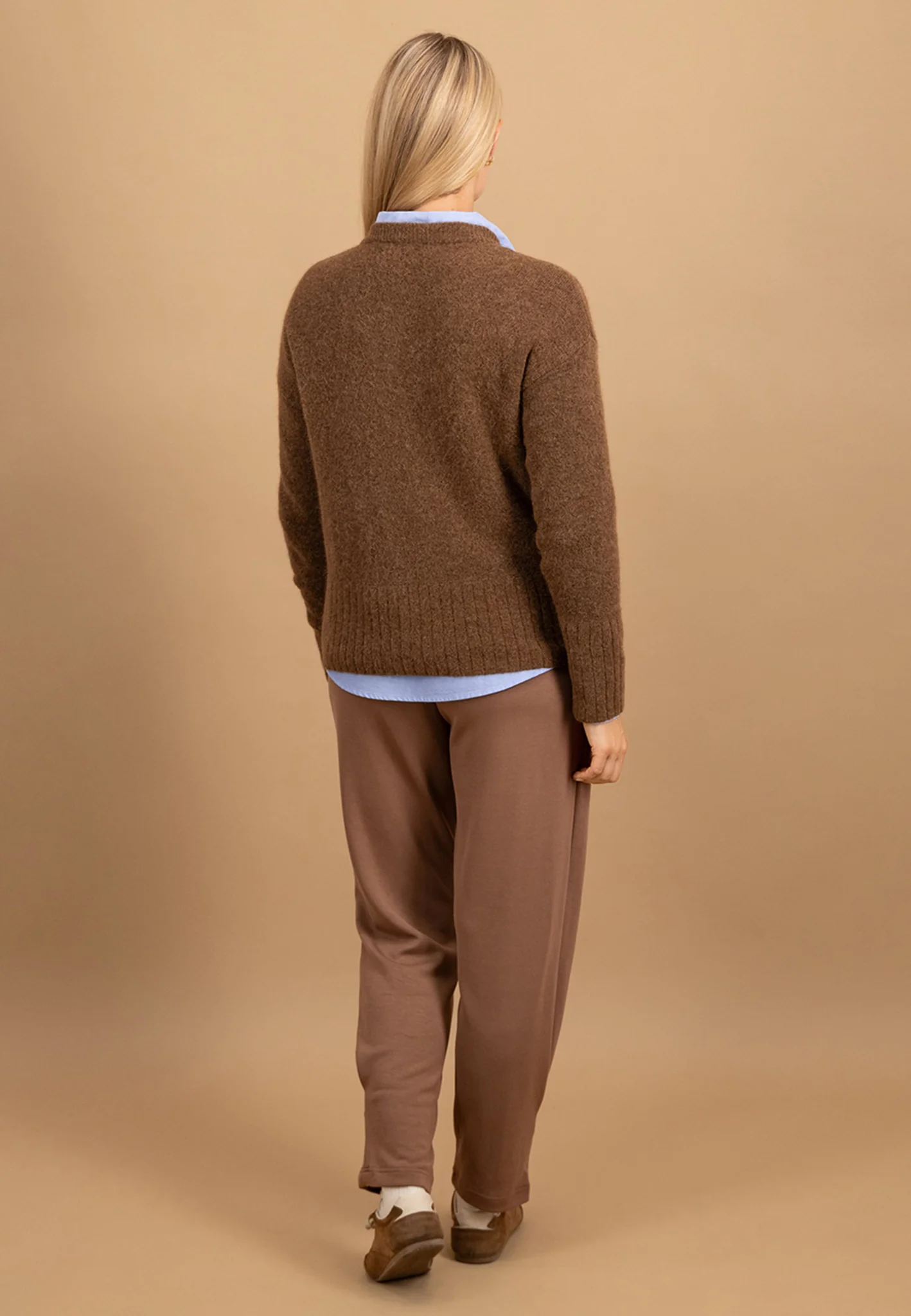 Strickjacke mit Alpaka-Wollmix und Rundhalsausschnitt - Image 18
