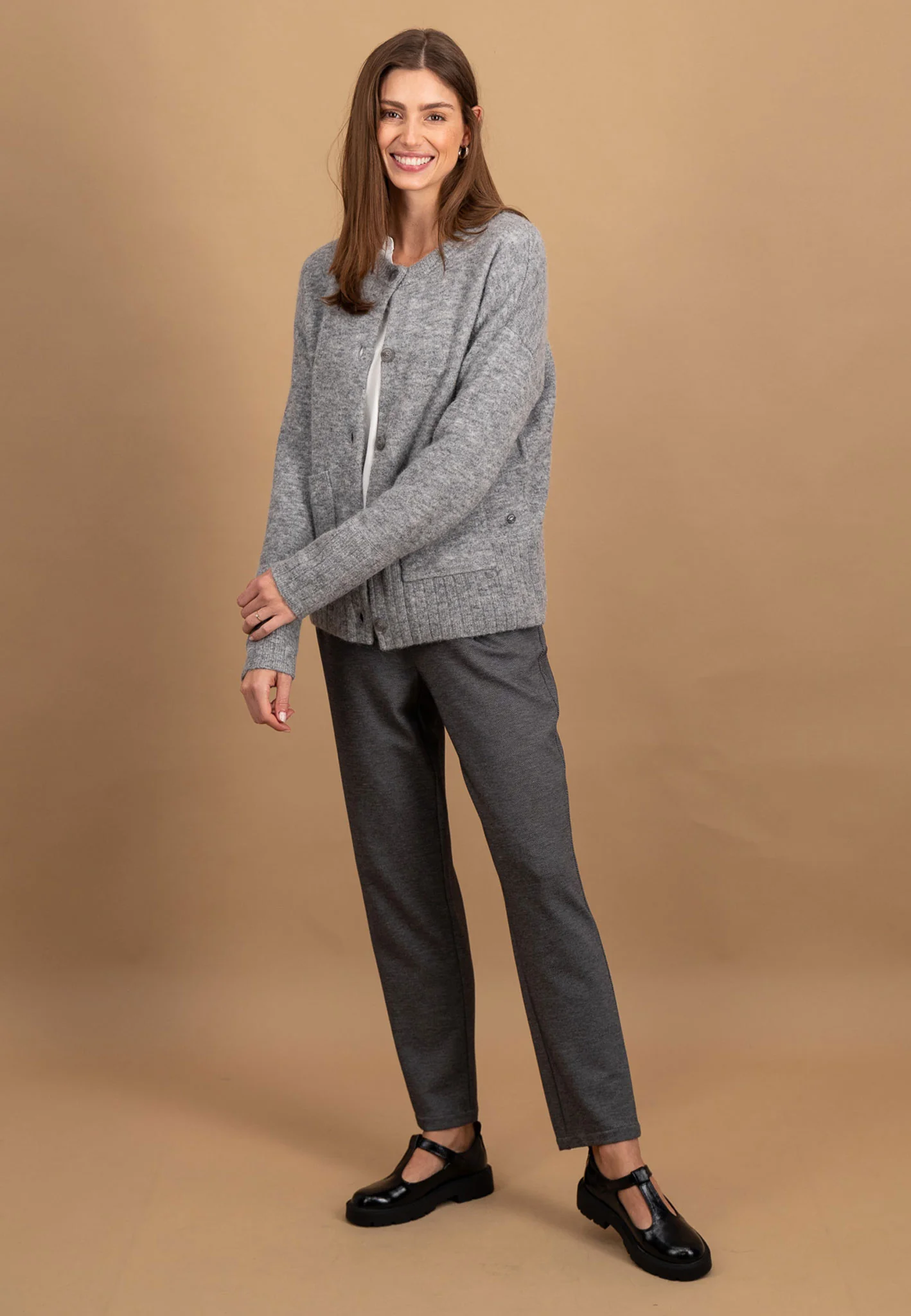 Strickjacke mit Alpaka-Wollmix und Rundhalsausschnitt - Image 8