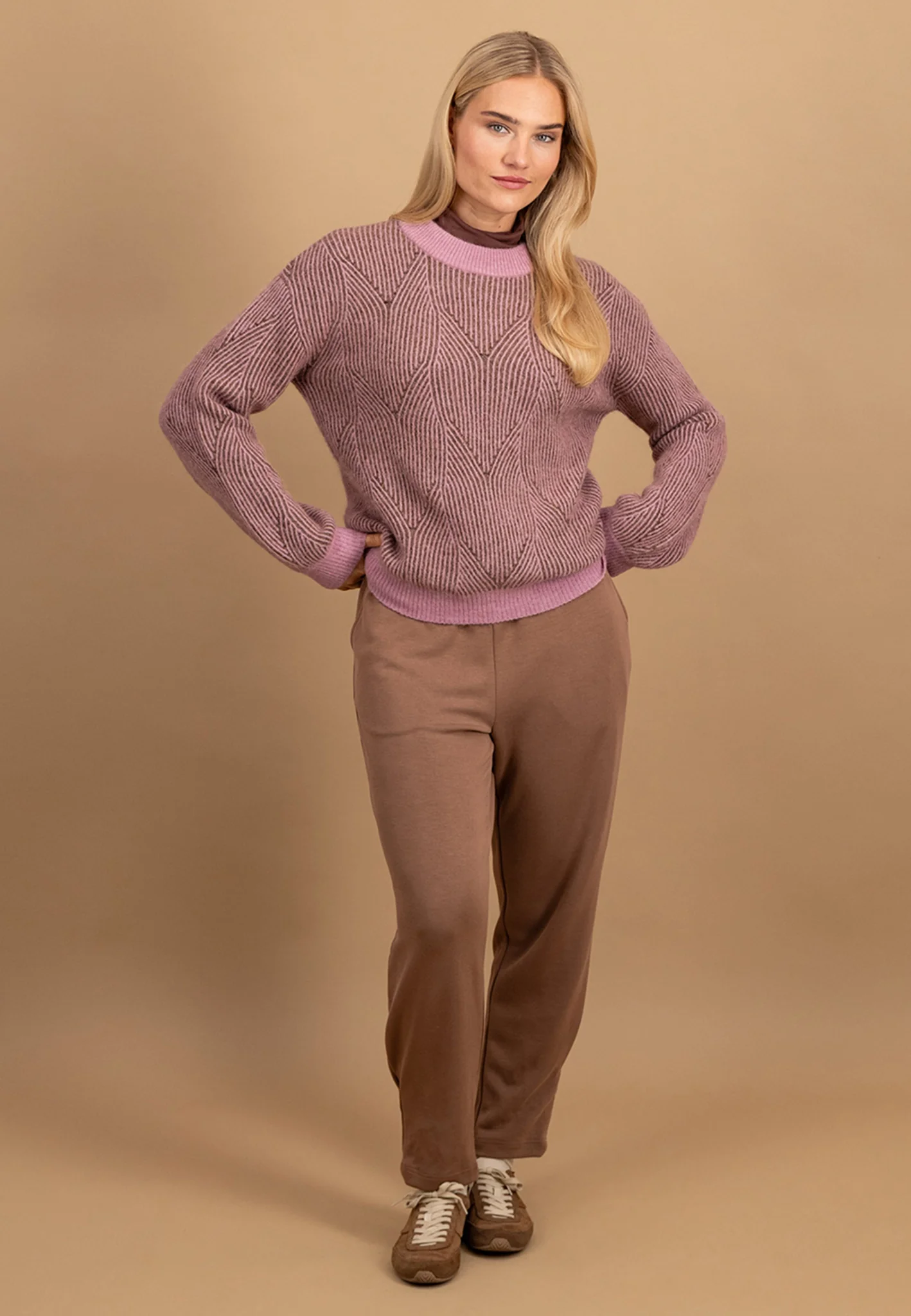 Strickpullover mit Strukturmuster im Alpaka-Wollmix und Kontrastbündchen - Image 16