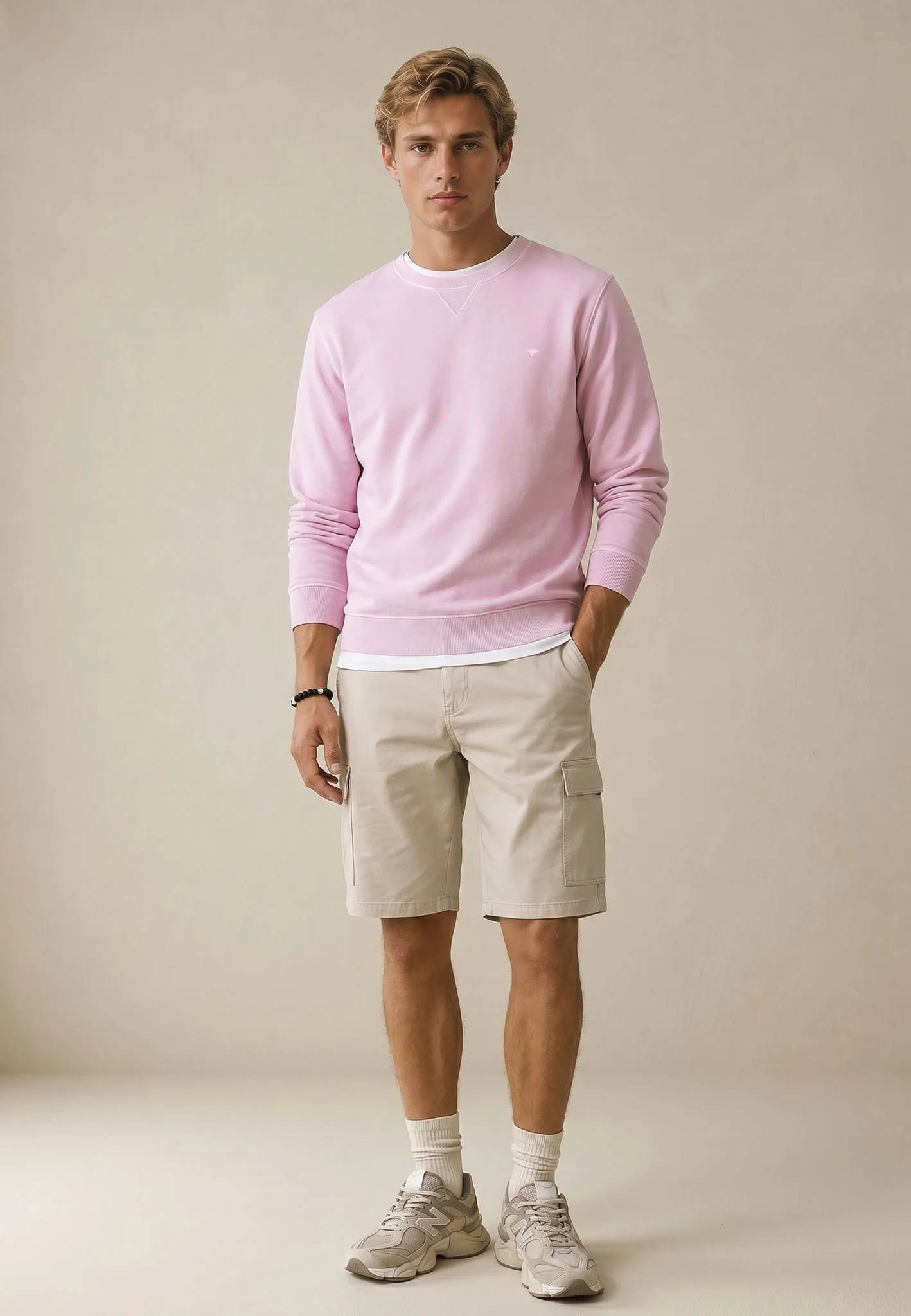 Sweatshirt aus reiner Baumwolle mit V-Einsatz am Kragen - Image 2