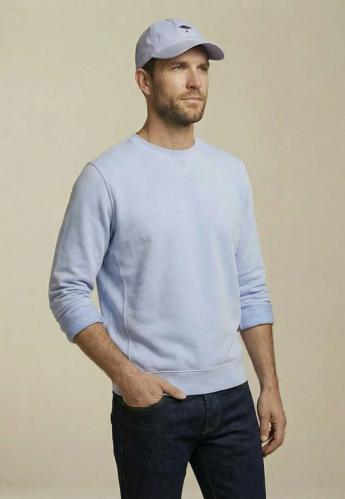 Sweatshirt aus reiner Baumwolle mit V-Einsatz am Kragen - Image 6