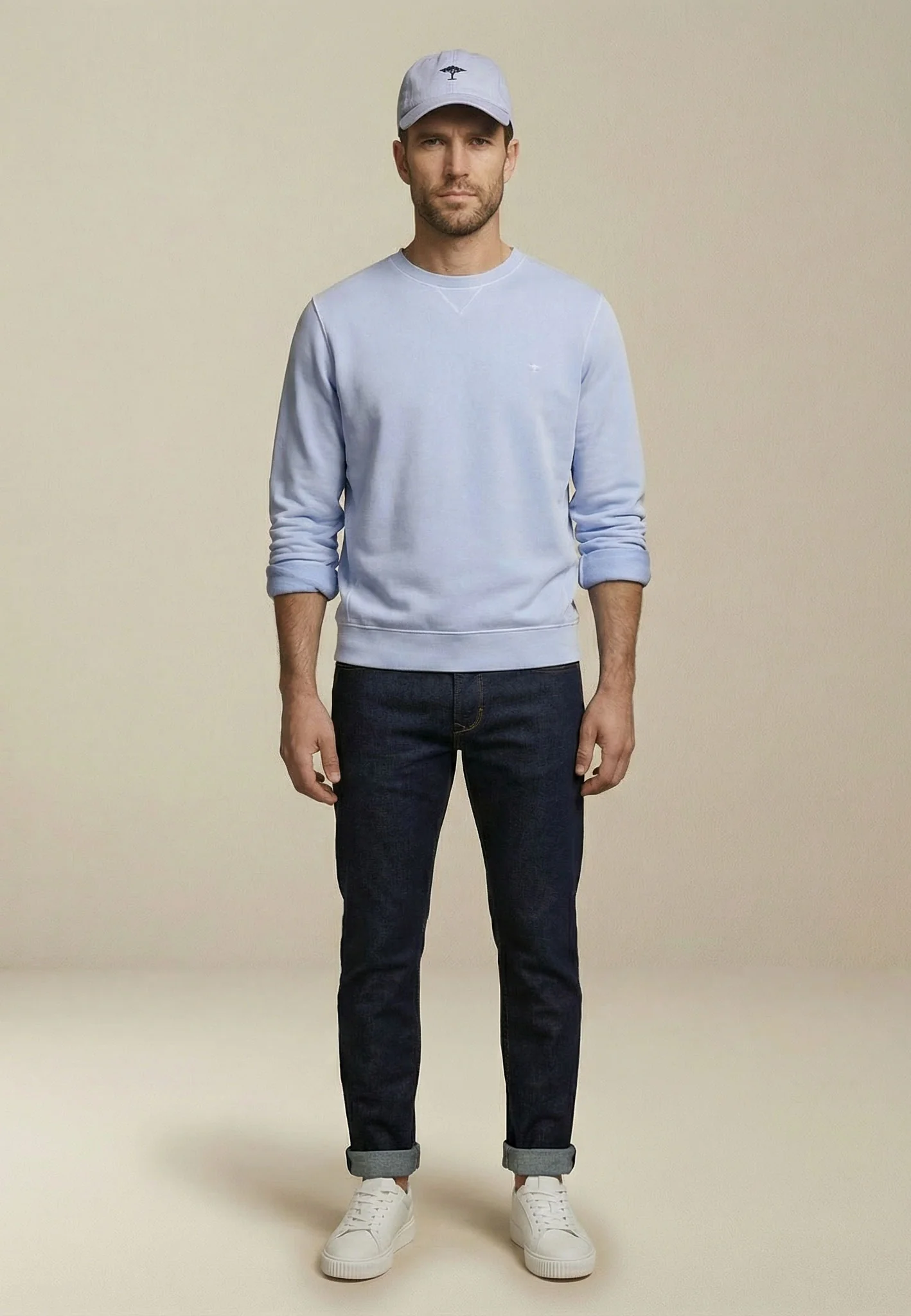 Sweatshirt aus reiner Baumwolle mit V-Einsatz am Kragen - Image 7